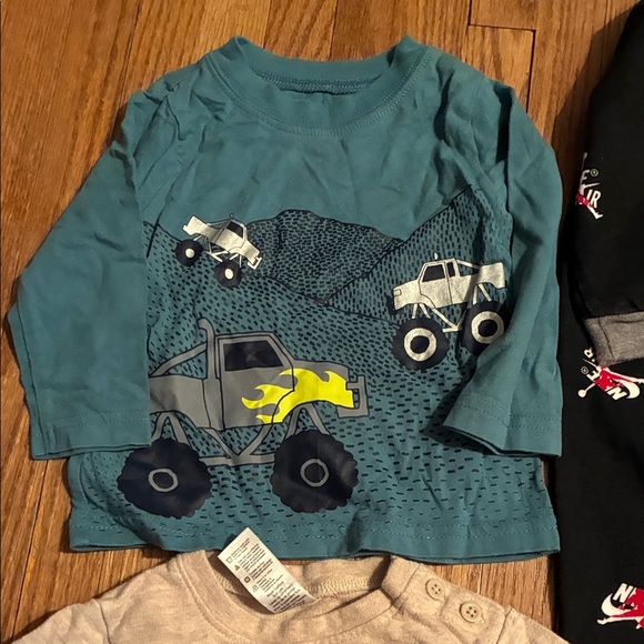 Assorted Sleepers, Shirts and Sweater - Picture 2 of 11